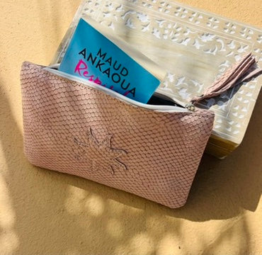 Pochette CHIC