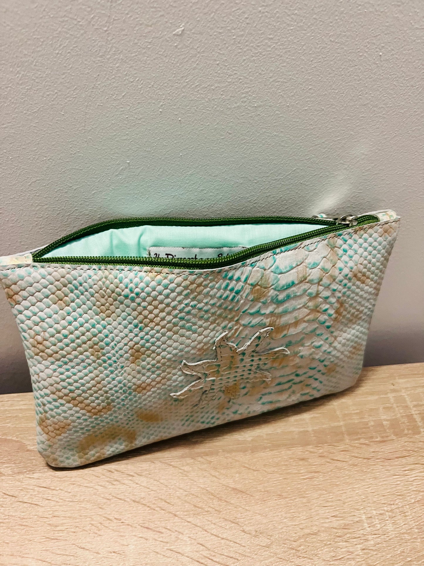 Pochette CHIC