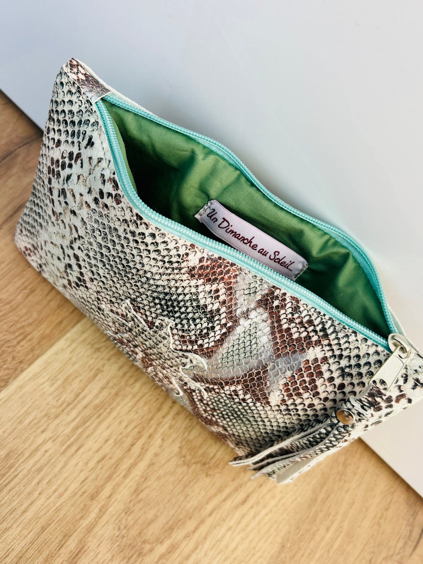 Pochette CHIC