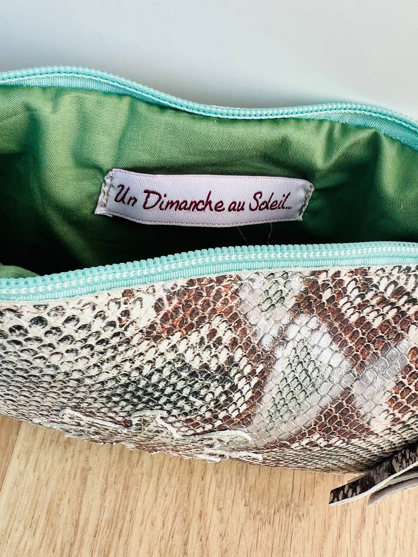 Pochette CHIC